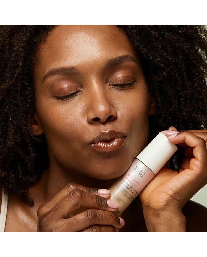 Base per Trucco Fluida Sensilis SKIN GLOW Nº 02 Beige 30 ml Base per Trucco Fluida Sensilis SKIN GLOW Nº 02 Beige 30 ml