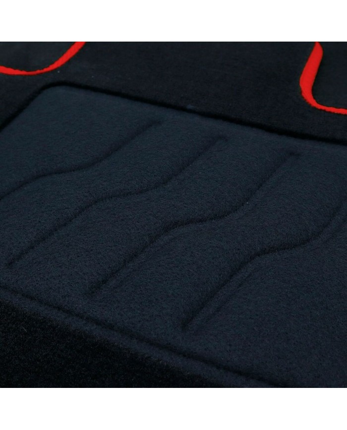 Set di Tappetini per Auto OCC Motorsport OCCHN0010RD 5 Pezzi Set di Tappetini per Auto OCC Motorsport OCCHN0010RD 5 Pezzi