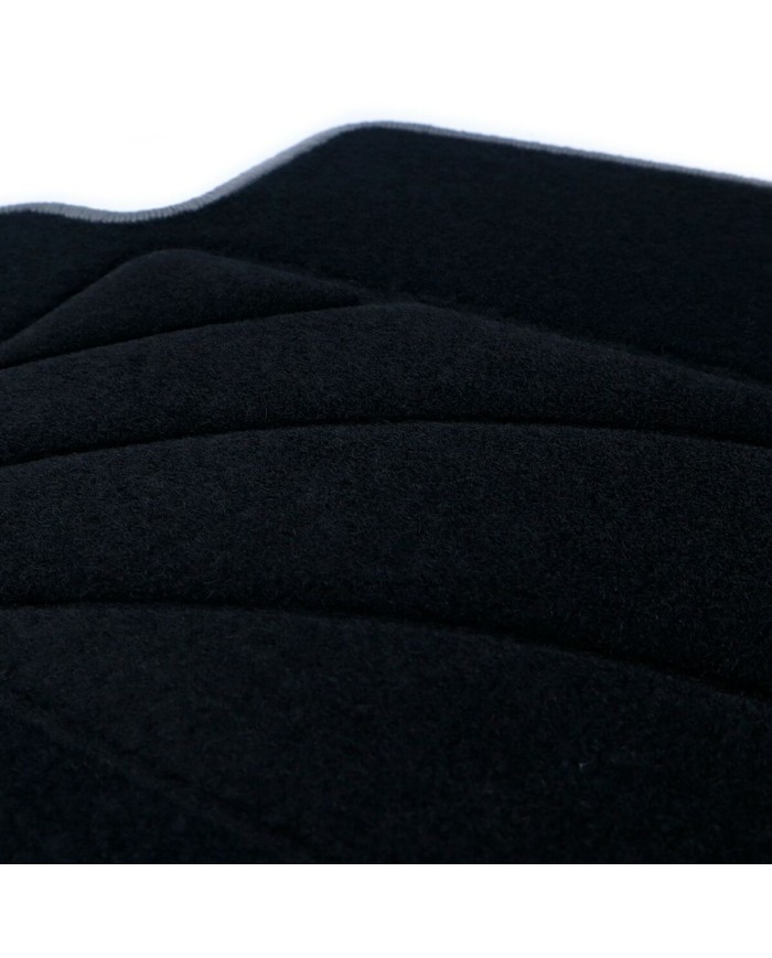 Set di Tappetini per Auto OCC Motorsport OCCRT0036GD Grigio 5 Pezzi Set di Tappetini per Auto OCC Motorsport OCCRT0036GD Grigio 5 Pezzi