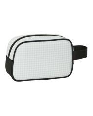 Necessaire da Viaggio Real Madrid C.F. Bianco Grigio Sportivo 22 x 13.5 x 8 cm Necessaire da Viaggio Real Madrid C.F. Bianco Grigio Sportivo 22 x 13.5 x 8 cm