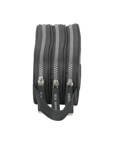 Necessaire Real Madrid C.F. Grigio 21 x 8.5 x 7 cm Necessaire Real Madrid C.F. Grigio 21 x 8.5 x 7 cm