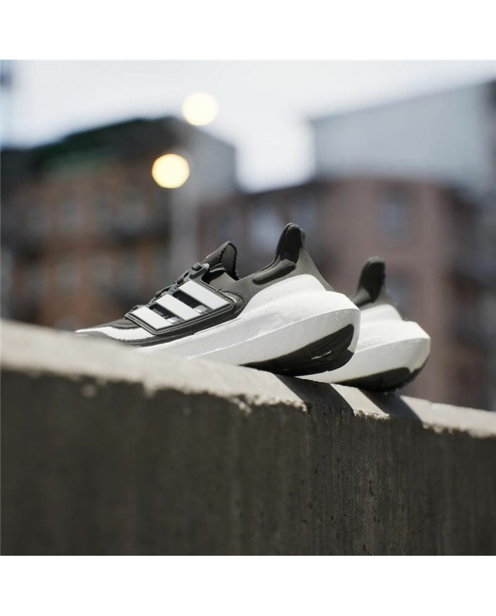 Scarpe Sportive da Donna Adidas Ultra Boost Light Bianco Nero Scarpe Sportive da Donna Adidas Ultra Boost Light Bianco Nero