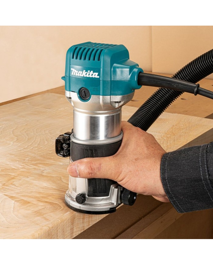 Fresatrice Makita RT0702C