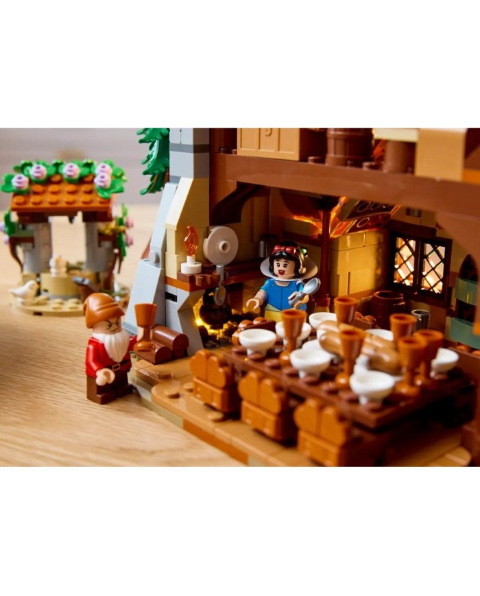 Set di Costruzioni Lego Casita de Blancanieves y los siete enanitos 2228 Pezzi