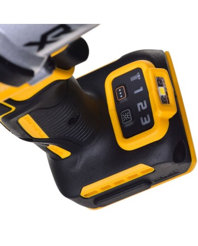 Chiave ad impatto Dewalt DCF900NT-XJ 760 W 18 V 1396 Nm Chiave ad impatto Dewalt DCF900NT-XJ 760 W 18 V 1396 Nm