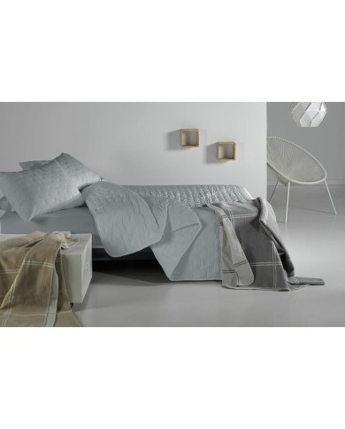 Trapunta Pierre Cardin DOTS Grigio Perla Ala francese (3 Pezzi) Trapunta Pierre Cardin DOTS Grigio Perla Ala francese (3 Pezzi)