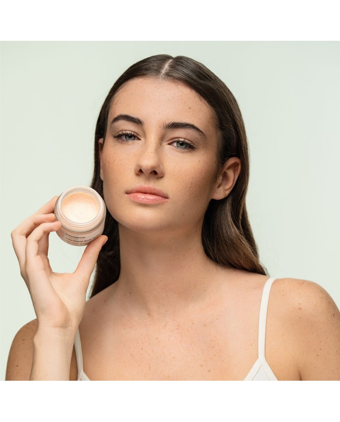 Balsamo Riparatore per il Corpo CBD Zenheal InnovaGoods 50 ml