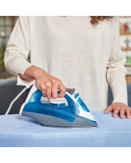 Ferro da Stiro a Vapore Black & Decker 2200 W (Ricondizionati A) Ferro da Stiro a Vapore Black & Decker 2200 W (Ricondizionati A)